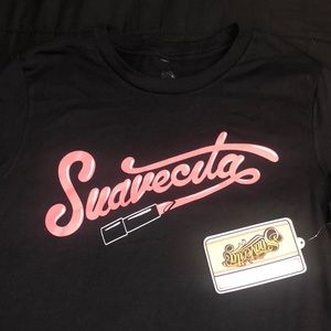 Suavecita lipstick shirt